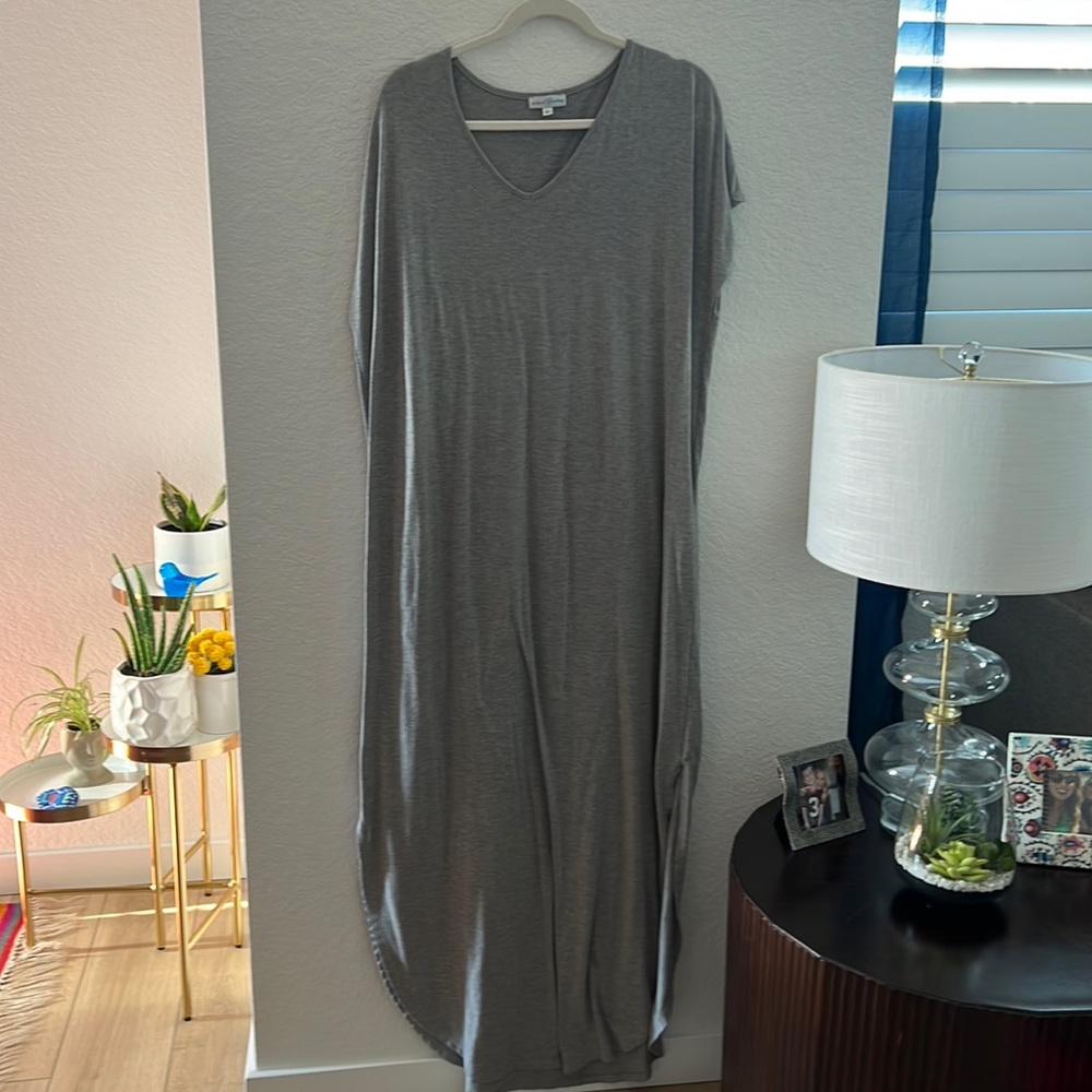 DIP OF DARLING Cozy Grey Cotton Maxi Dress with Pockets